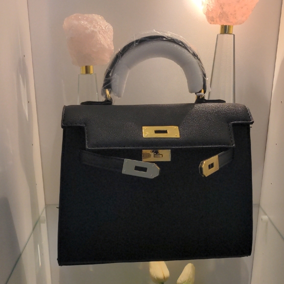 Elegant Elevated Basic Black Mini Handbag NWT - Picture 3 of 16